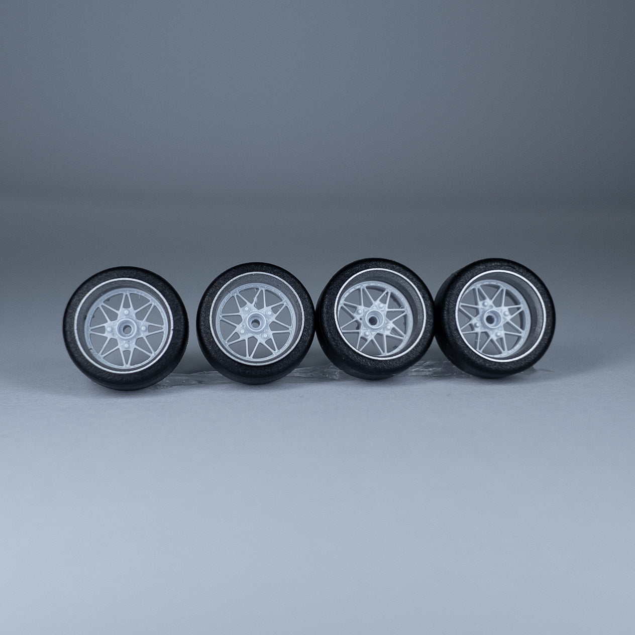 Koła "White Star " do modeli w skali 1:64 (np. Hot Wheels) cloudy.micra