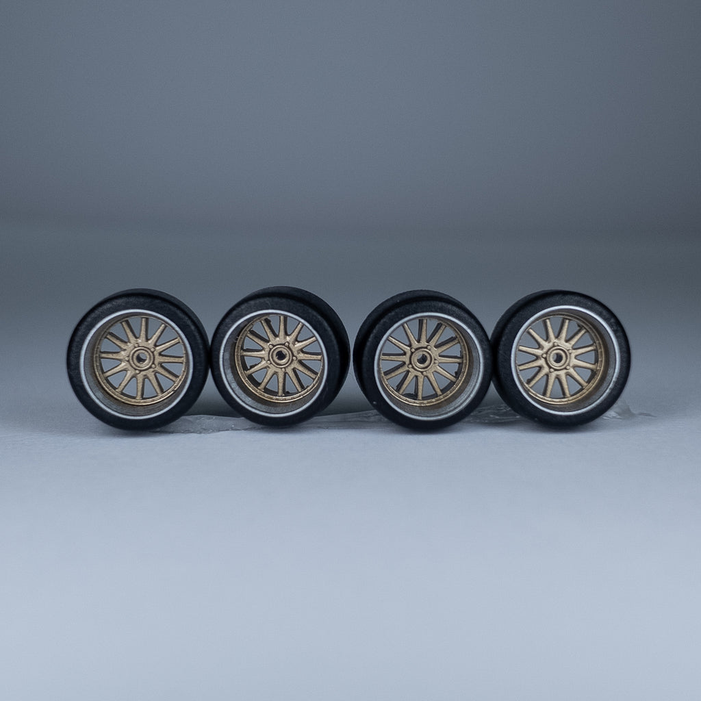 Koła "Superturismo Gold" do modeli w skali 1:64 (np. Hot Wheels) cloudy.micra