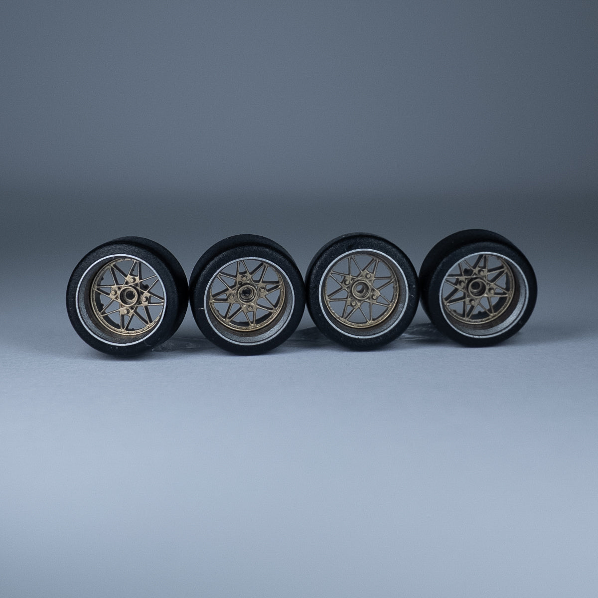 Koła "Gold Star " do modeli w skali 1:64 (np. Hot Wheels) cloudy.micra