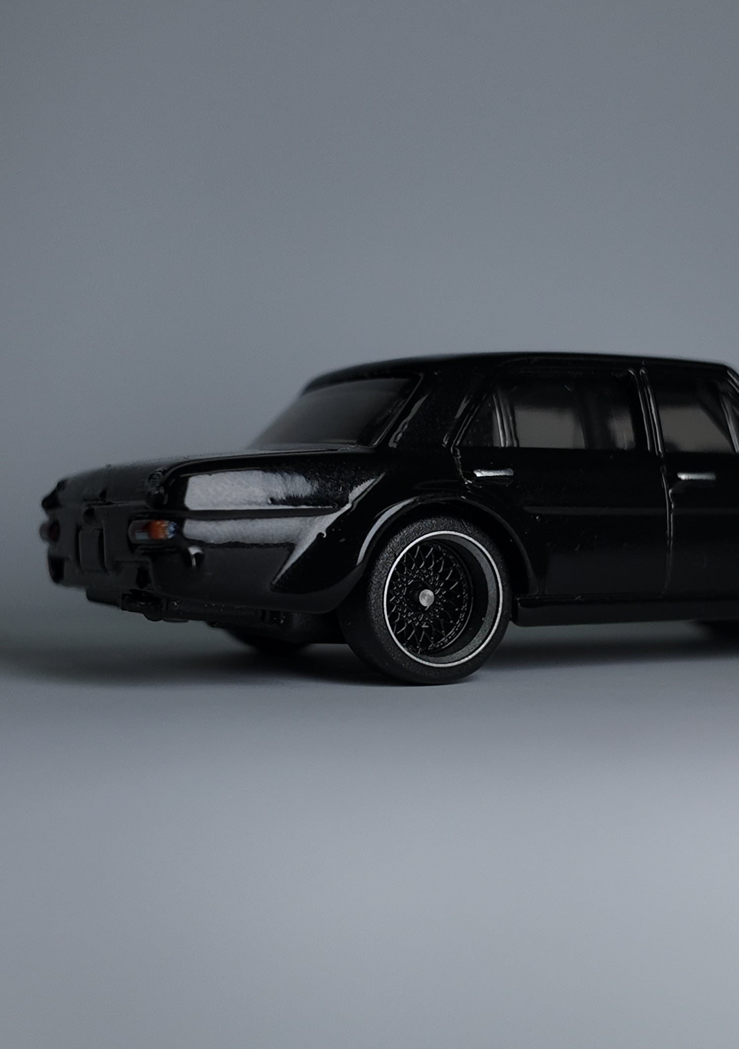 Hot Wheels Premium Mercedes-Benz 300 SEL 6.8 AMG Custom Wheel Swap