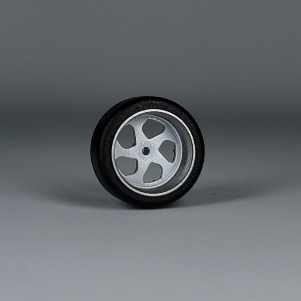 Koła "BMW Style White" do modeli w skali 1:64 (np. Hot Wheels) cloudy.micra