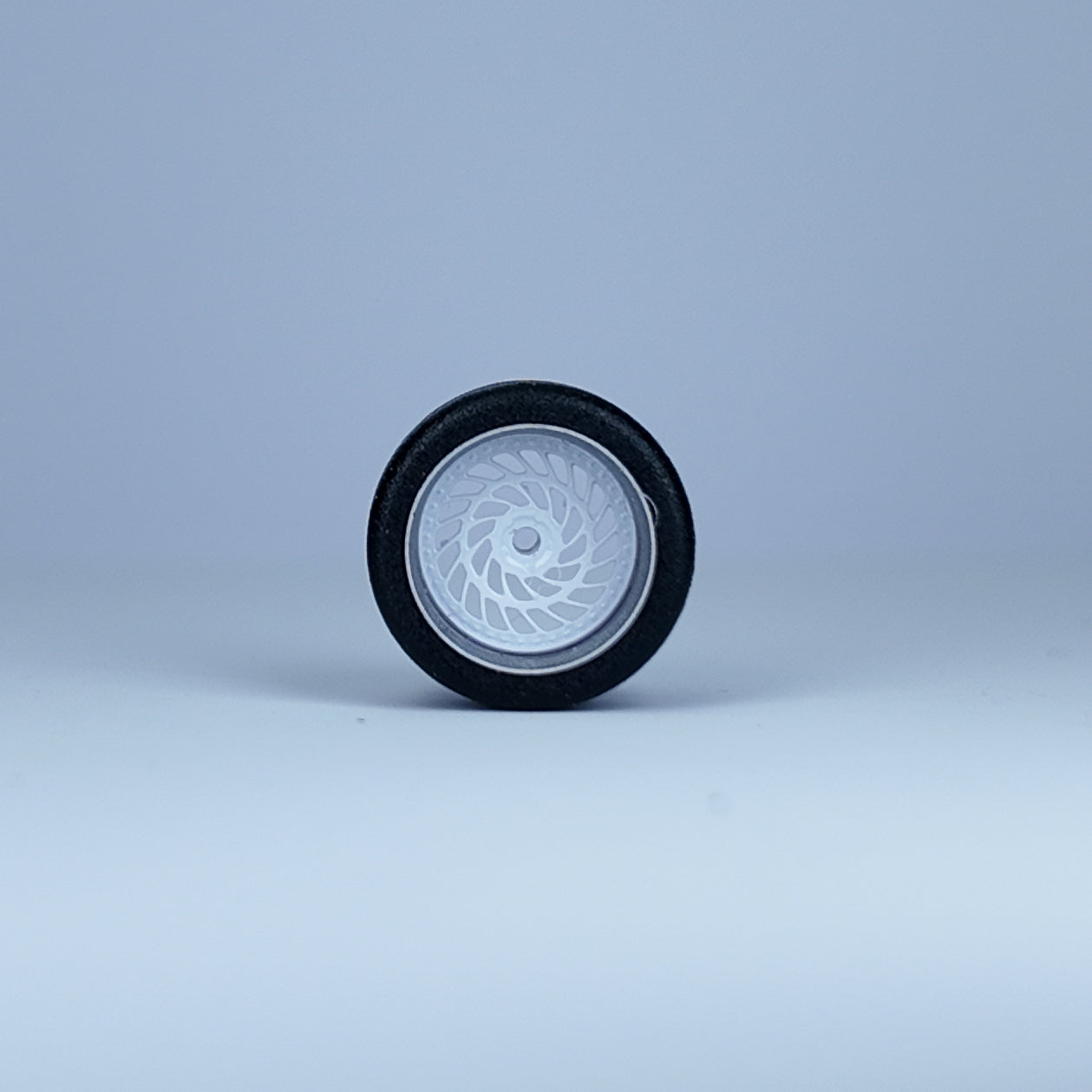 Koła "Snail  White" do modeli w skali 1:64 (np. Hot Wheels) cloudy.micra