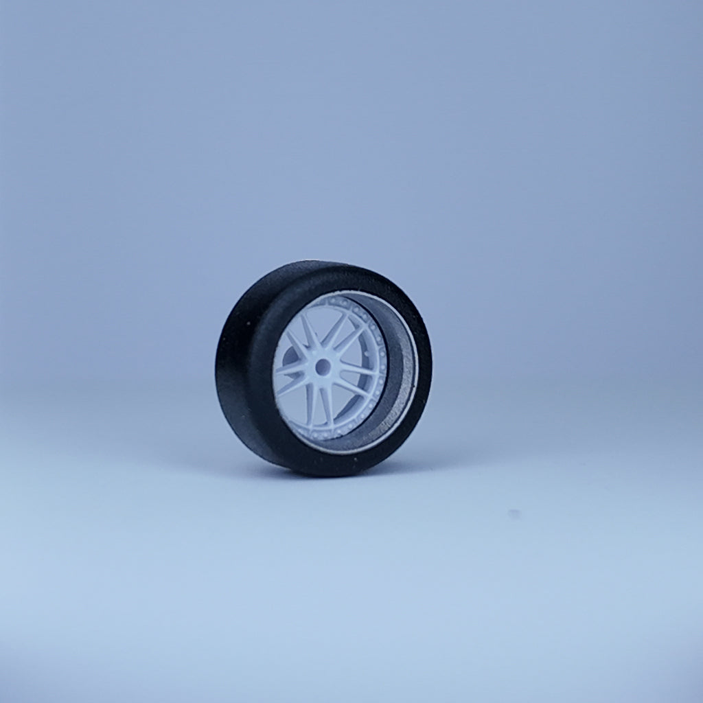 Koła "V-Star White" do modeli w skali 1:64 (np. Hot Wheels) cloudy.micra