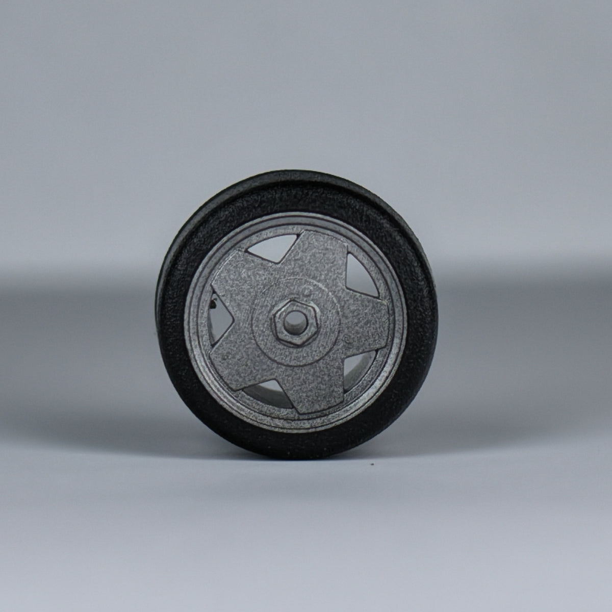Koła "BRBT Silver Basic" do modeli w skali 1:64 (np. Hot Wheels) cloudy.micra