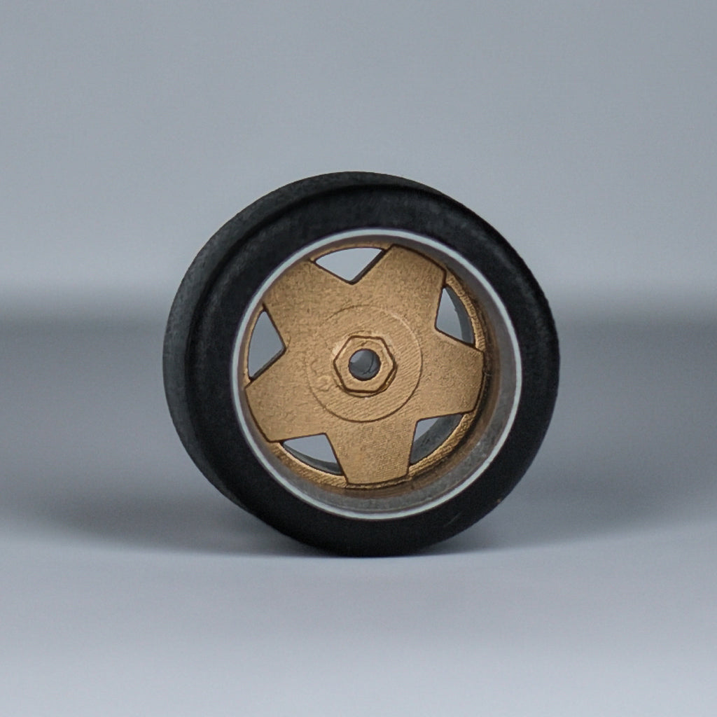 Koła "BRBT Gold" do modeli w skali 1:64 (np. Hot Wheels) cloudy.micra