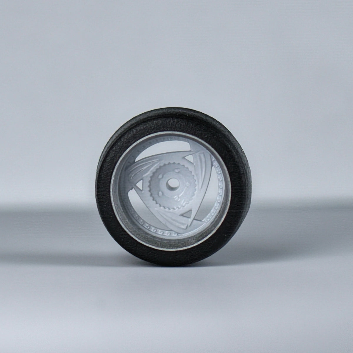 Koła "Dorito White" do modeli w skali 1:64 (np. Hot Wheels) cloudy.micra