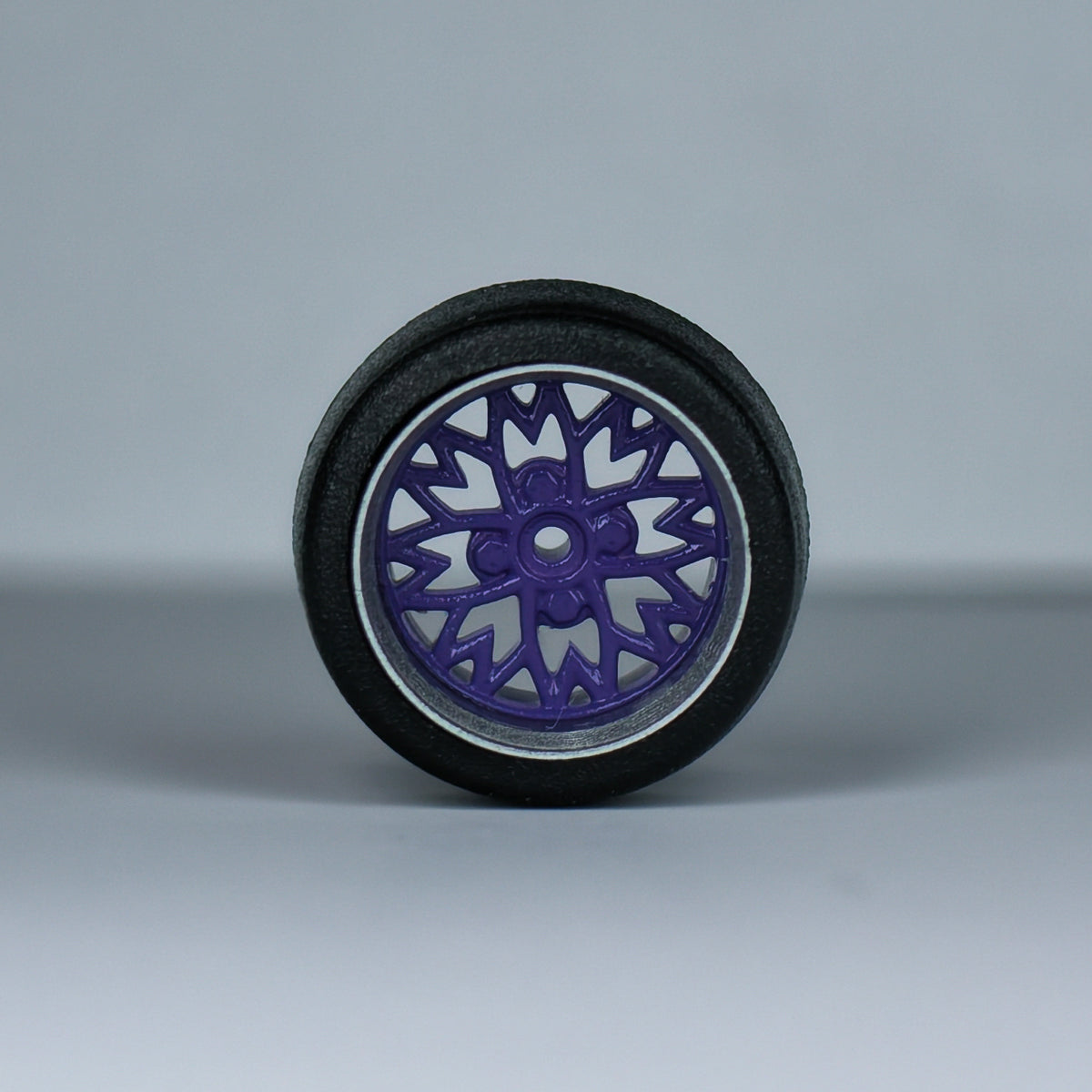 Koła "Sakura Purple" do modeli w skali 1:64 (np. Hot Wheels) cloudy.micra