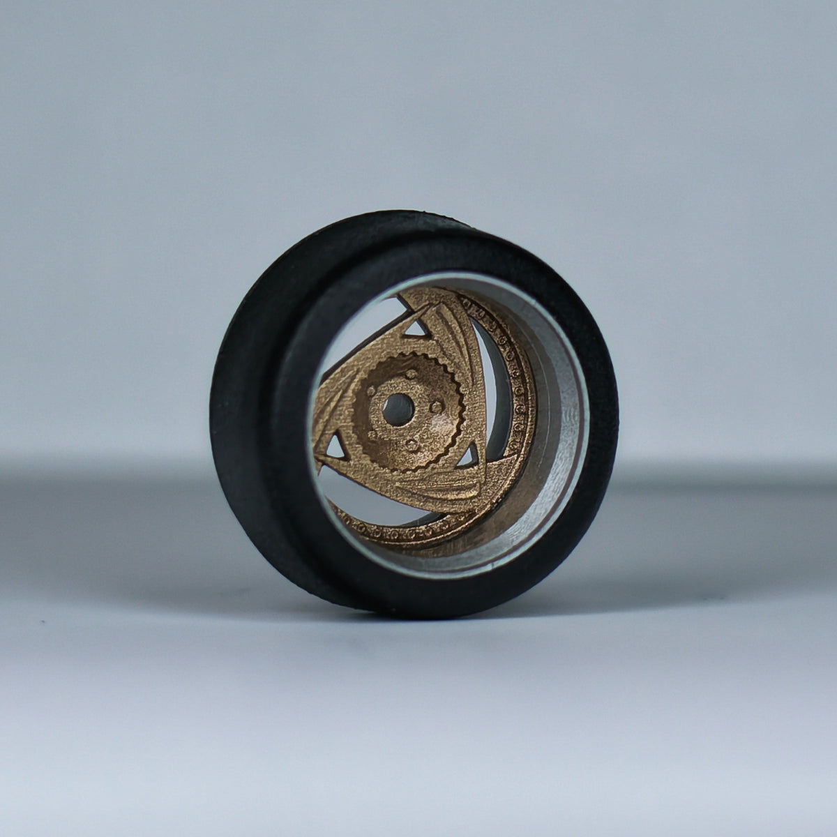 Koła "Gold Dorito" do modeli w skali 1:64 (np. Hot Wheels) cloudy.micra