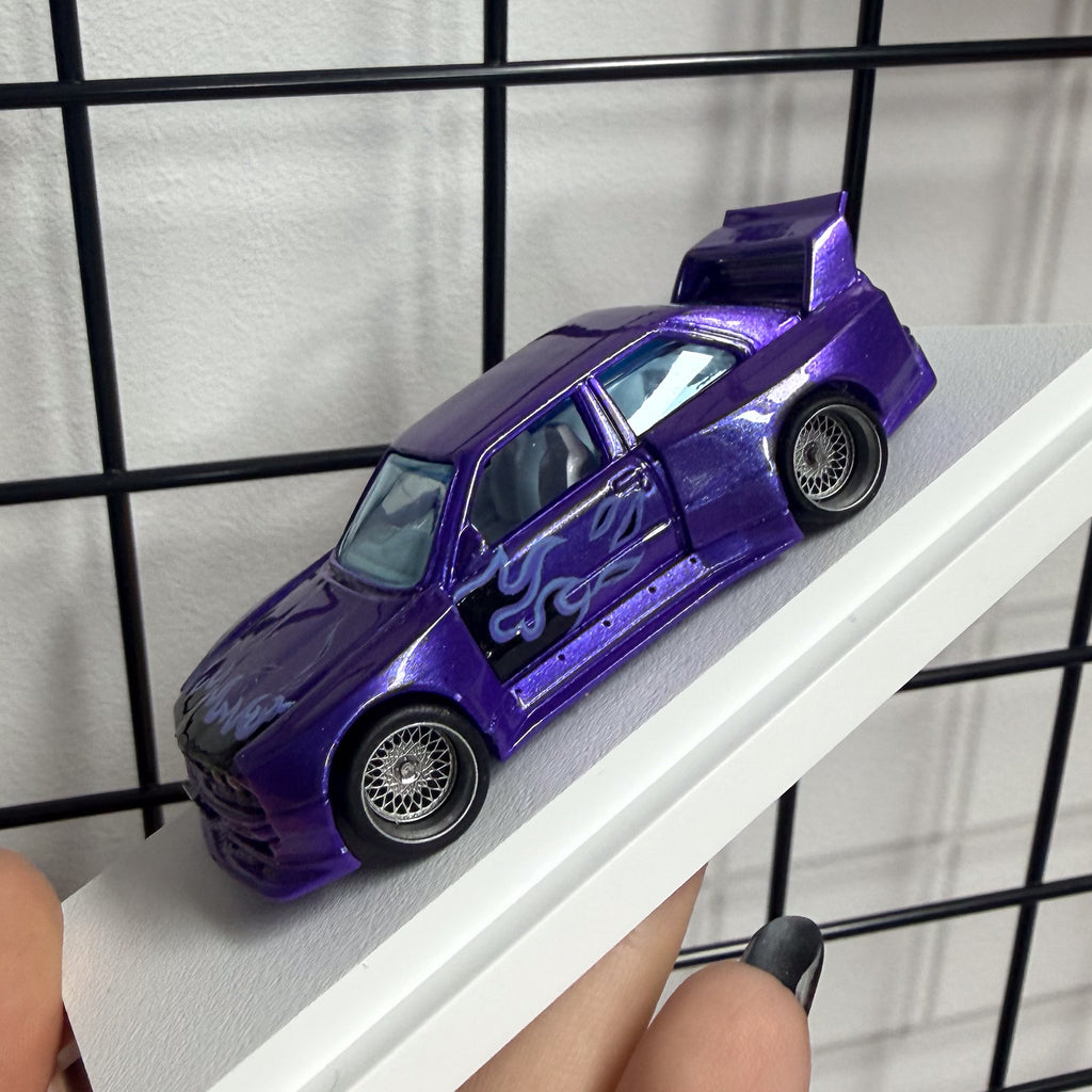 BMW M3 E30 coupé "LTO" Ultra Violet Flame Custom cloudy.micra