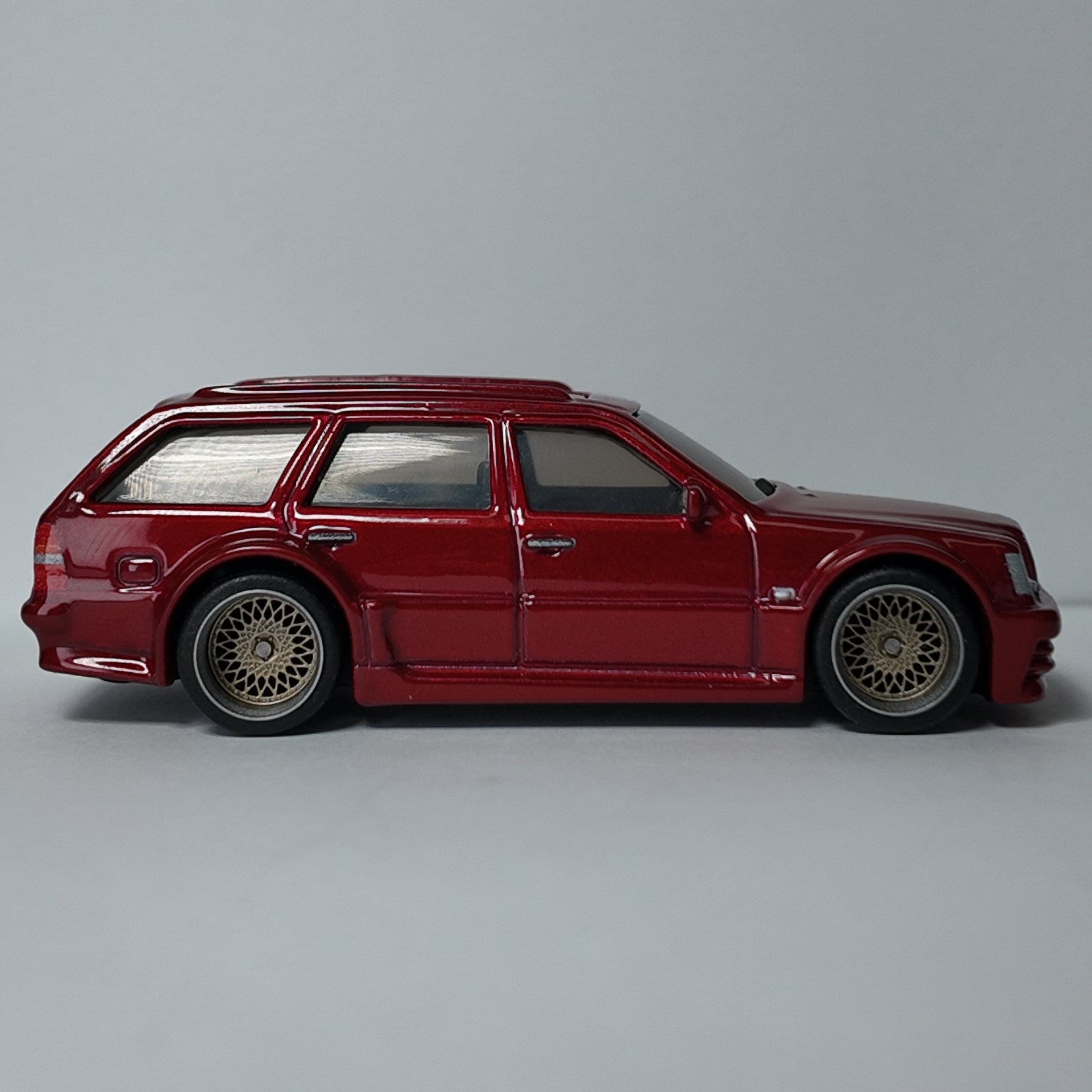 Hot Wheels Premium Mercedes-Benz E 36 AMG Custom Wheel Swap
