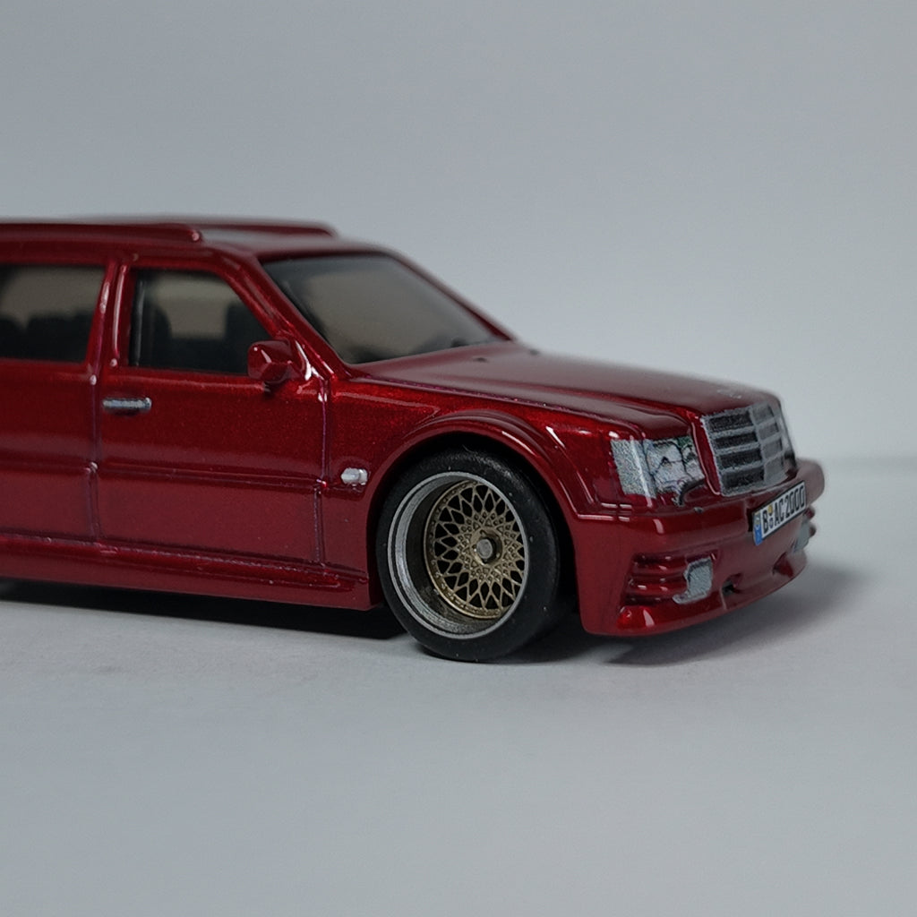 Hot Wheels Premium Mercedes-Benz E 36 AMG Custom Wheel Swap