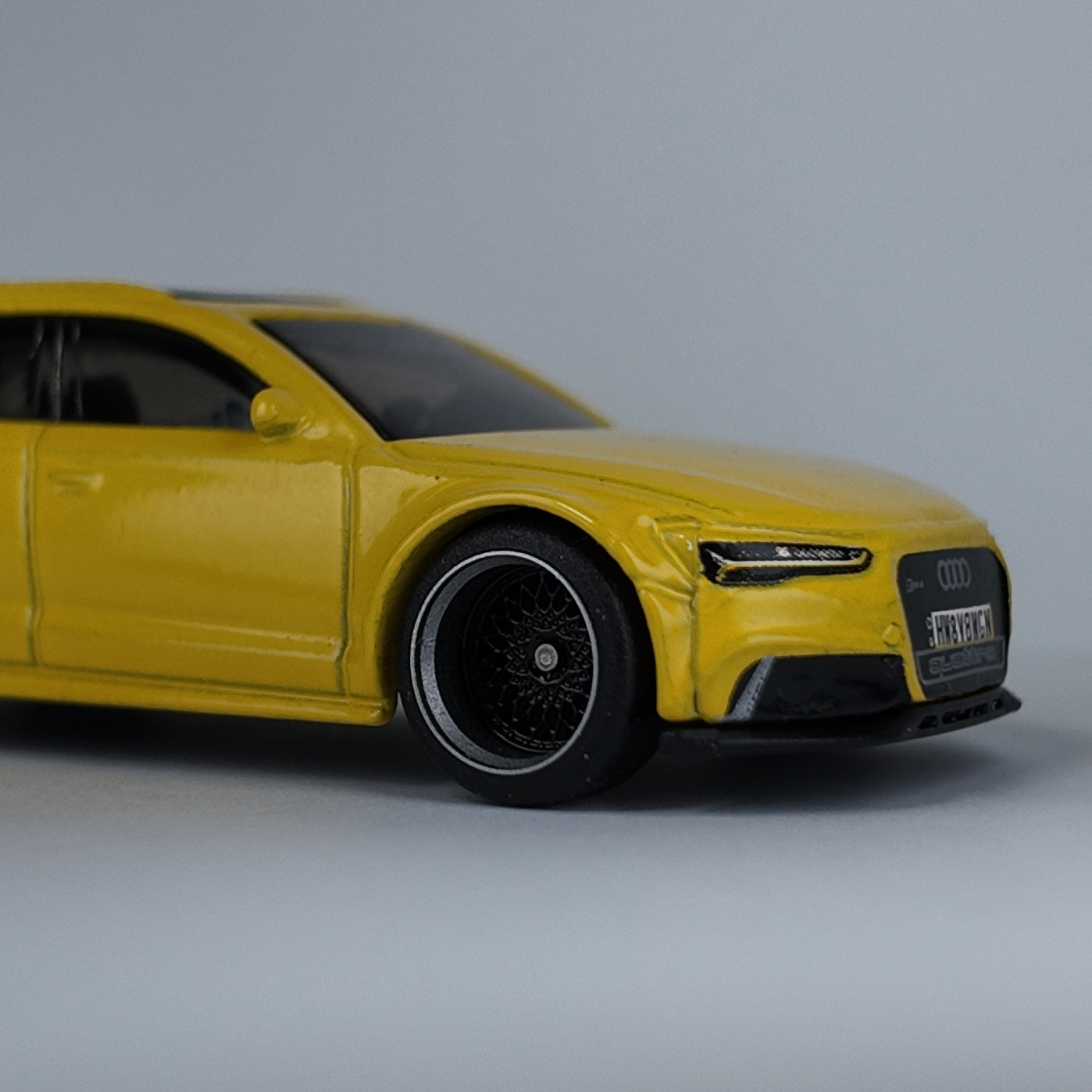 Hot Wheels Audi RS6 Custom Wheel Swap (Kopia)