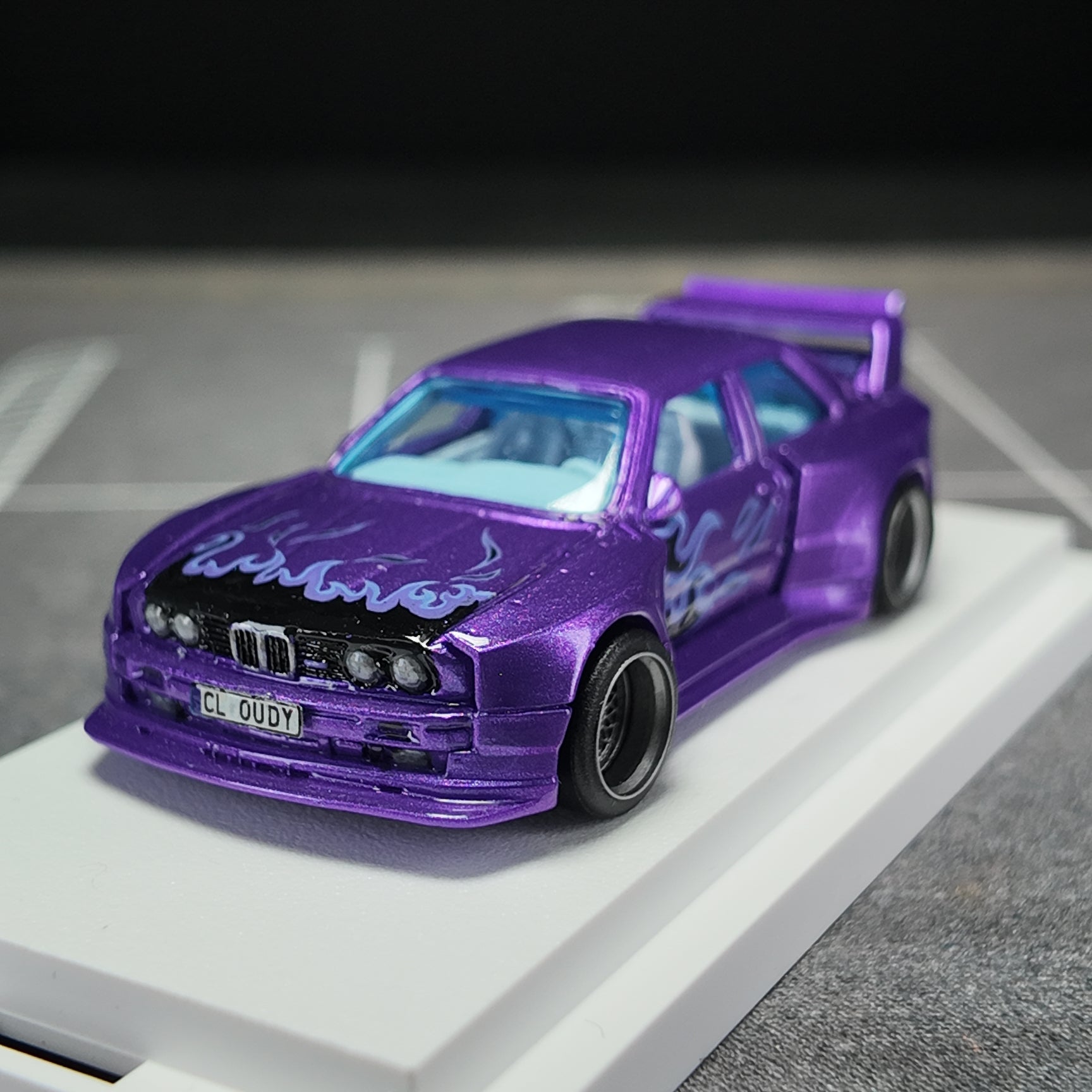 BMW M3 E30 coupé "LTO" Ultra Violet Flame Custom cloudy.micra