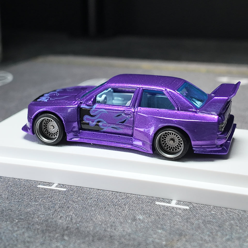 BMW M3 E30 coupé "LTO" Ultra Violet Flame Custom cloudy.micra