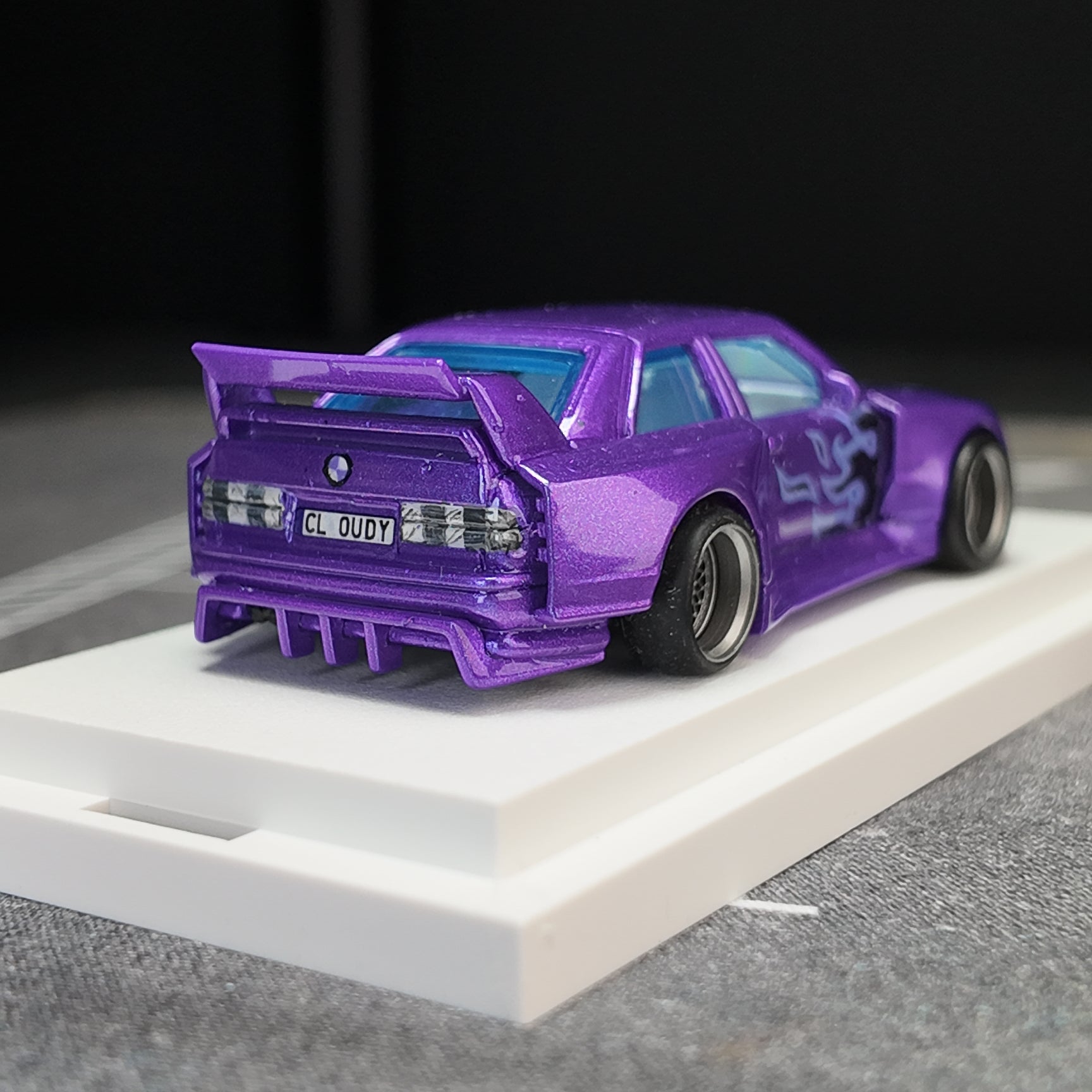 BMW M3 E30 coupé "LTO" Ultra Violet Flame Custom cloudy.micra