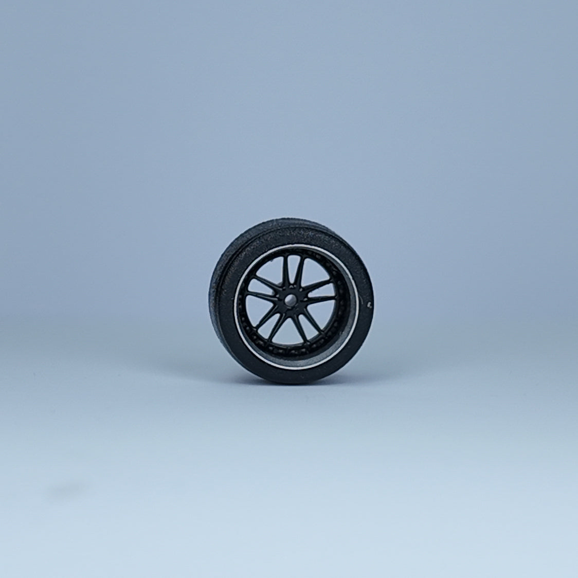Koła "V-Star Black" do modeli w skali 1:64 (np. Hot Wheels) cloudy.micra