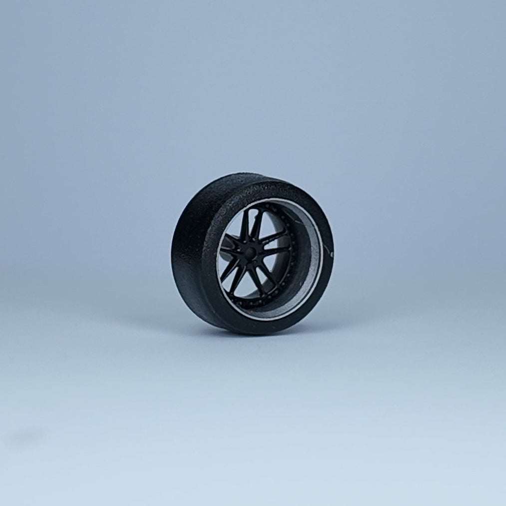Koła "V-Star Black" do modeli w skali 1:64 (np. Hot Wheels) cloudy.micra