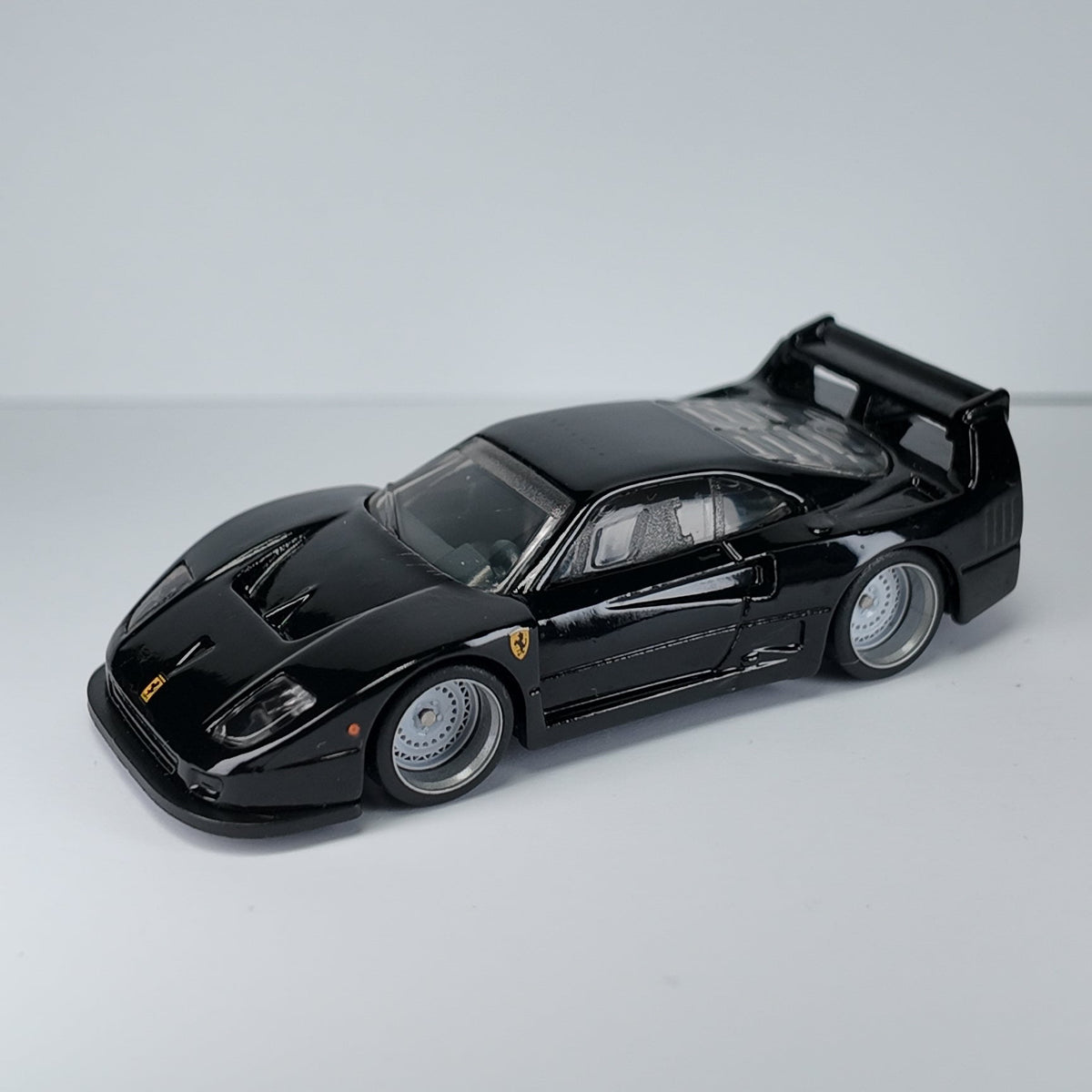 Hot Wheels Ferrari F40 Custom Wheel Swap