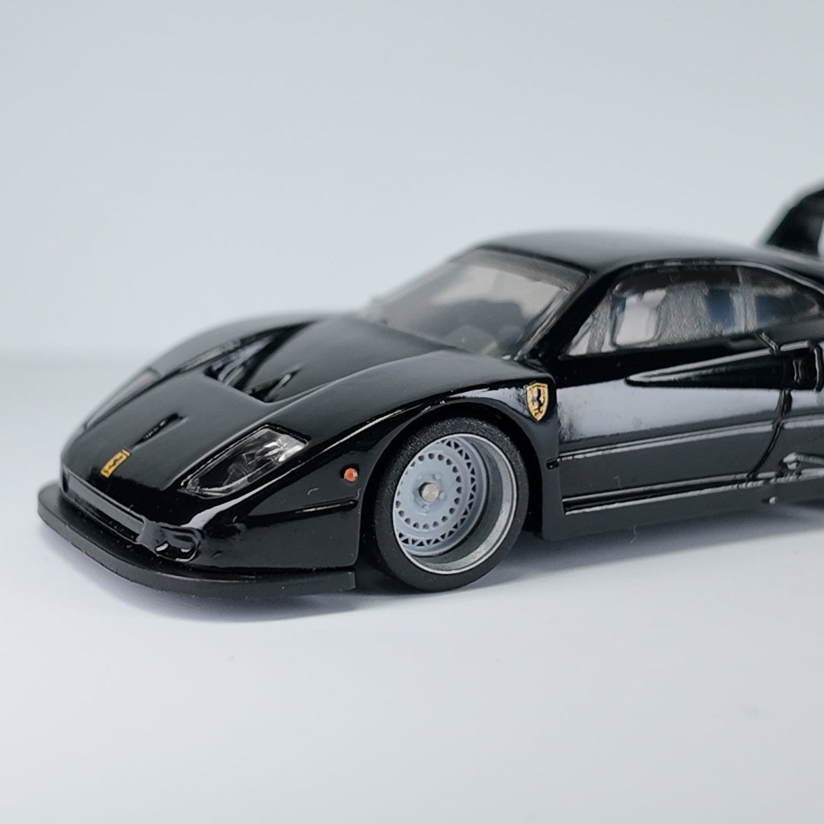 Hot Wheels Ferrari F40 Custom Wheel Swap