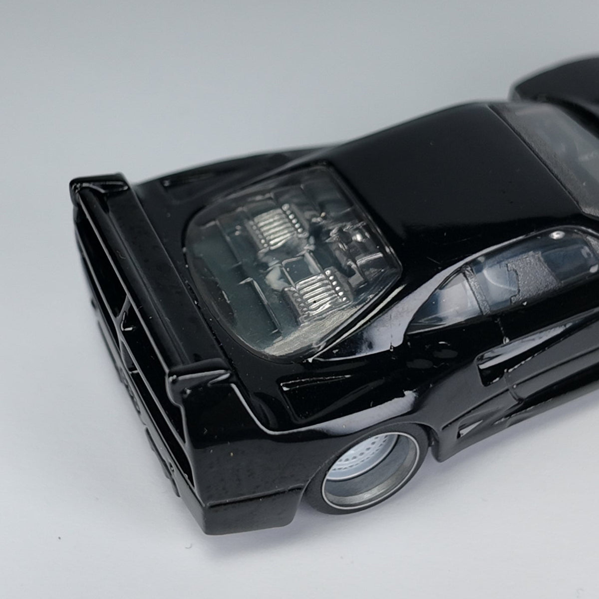 Hot Wheels Ferrari F40 Custom Wheel Swap