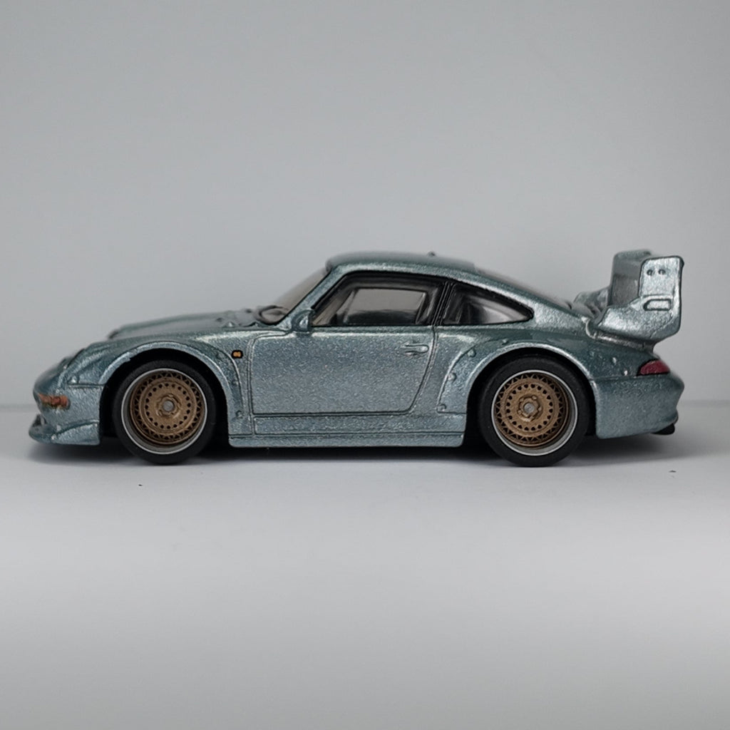 Hot Wheels Premium Porsche 993 GT2 Custom Wheel Swap