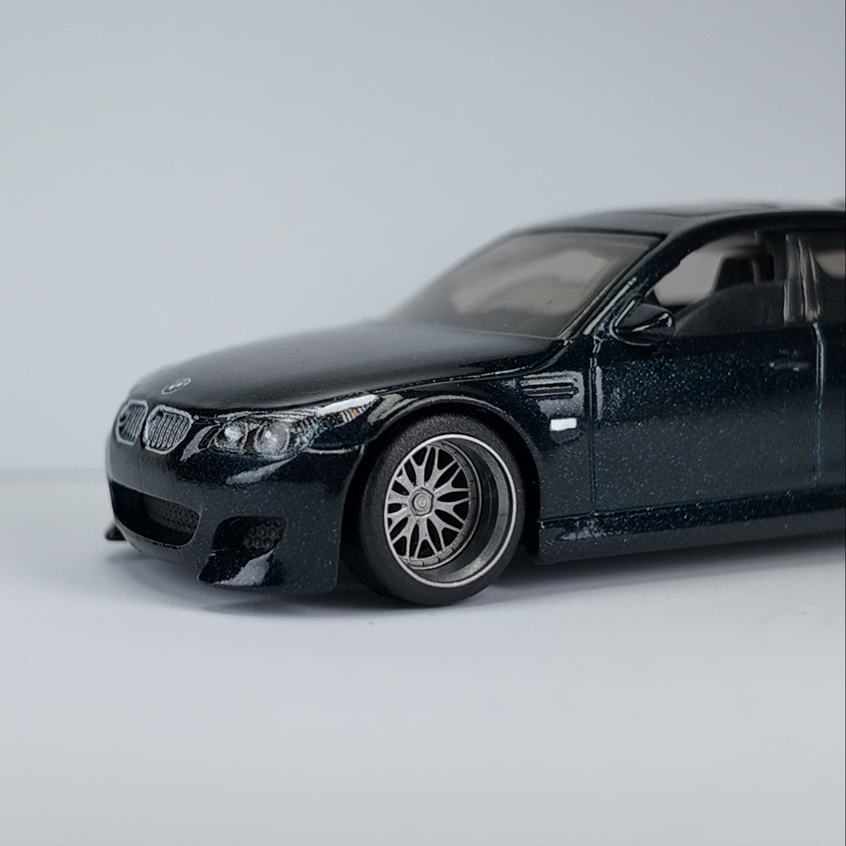 Hot Wheels Premium BMW M5 E60 Custom Wheel Swap